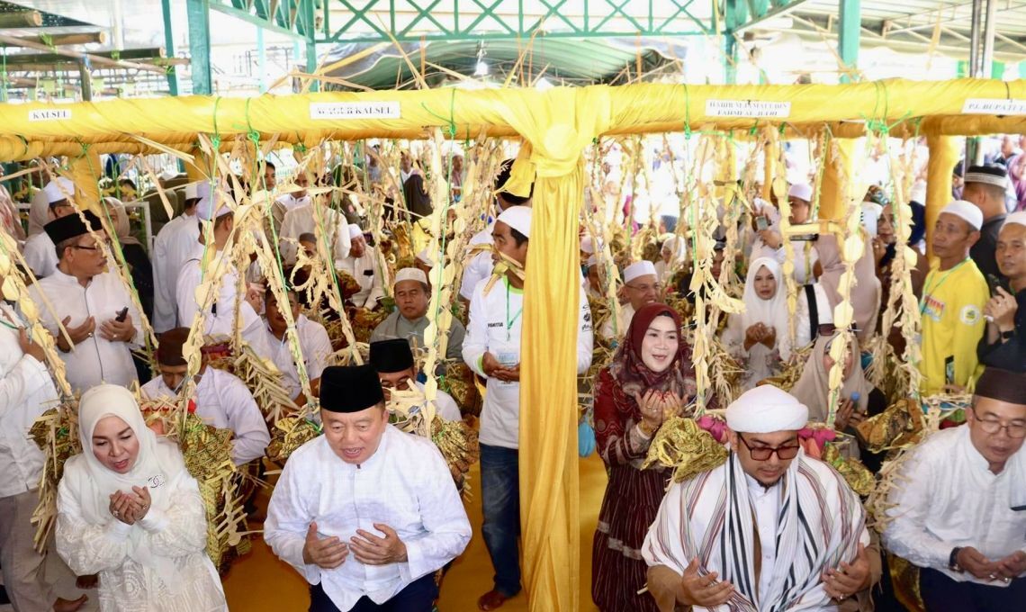 Gambar Tradisi Baayun Maulid Di Tapin Sebagai Doa Masa Depan Ribuan Anak